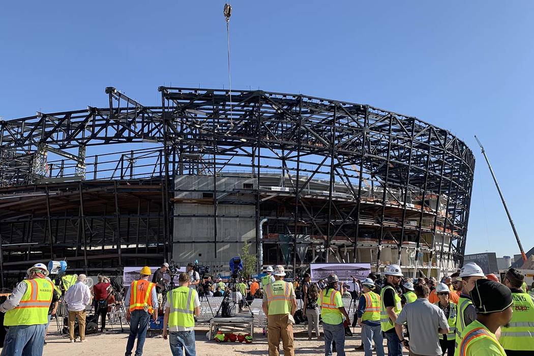 Topping out ceremony at Las Vegas Stadium, Monday, Aug. 5, 2019. (Mick Akers/Las Vegas Review-J ...