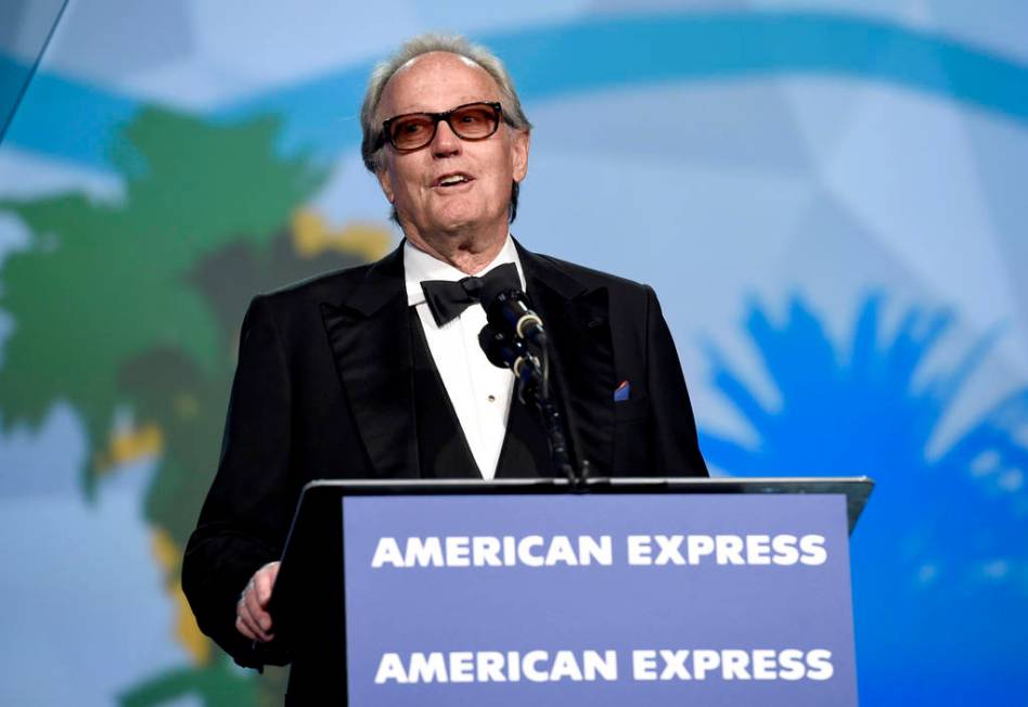 Peter Fonda presents the Desert Palm achievement award at the 29th annual Palm Springs Internat ...