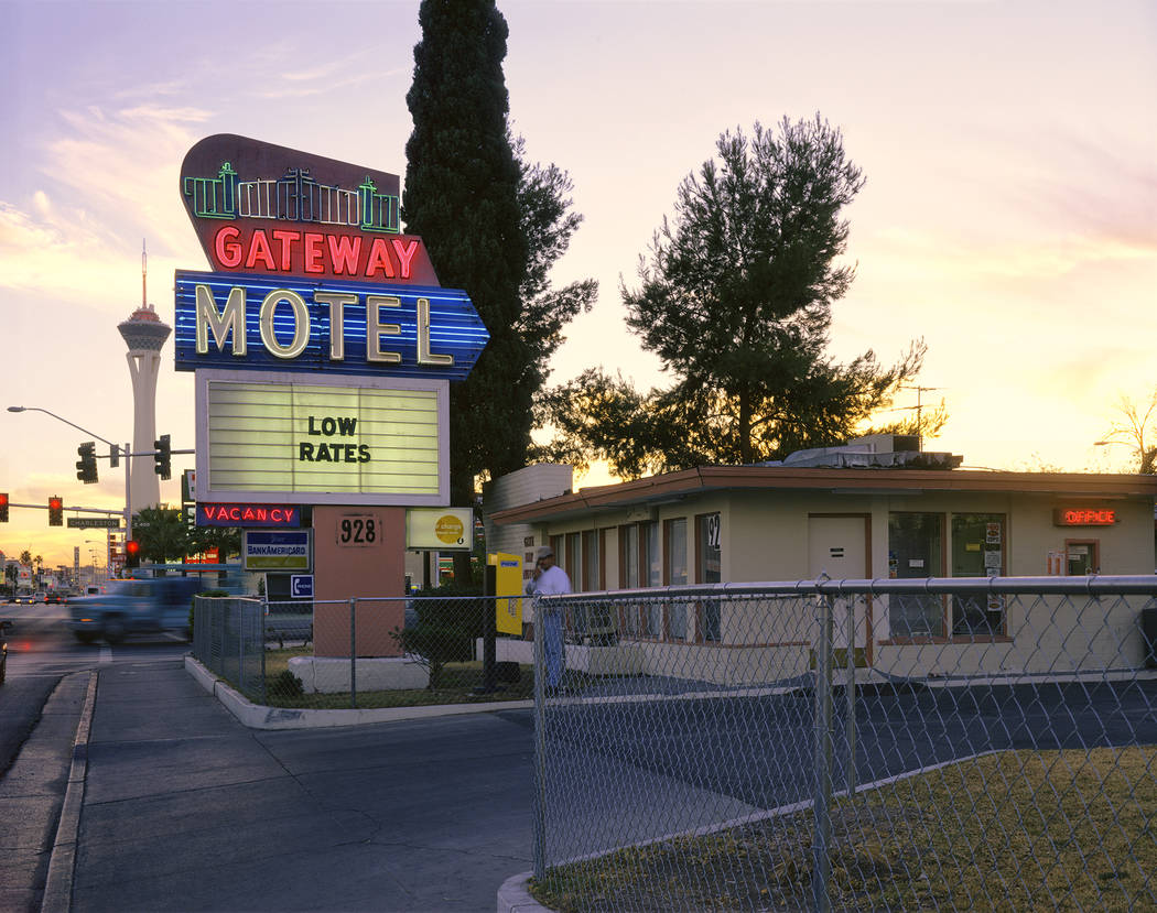 Gateway Motel (Fred Sigman)