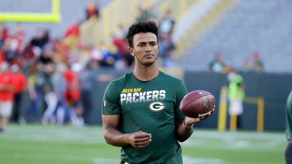 Green Bay Packers' DeShone Kizer warms up before a preseason NFL football game against the Kans ...