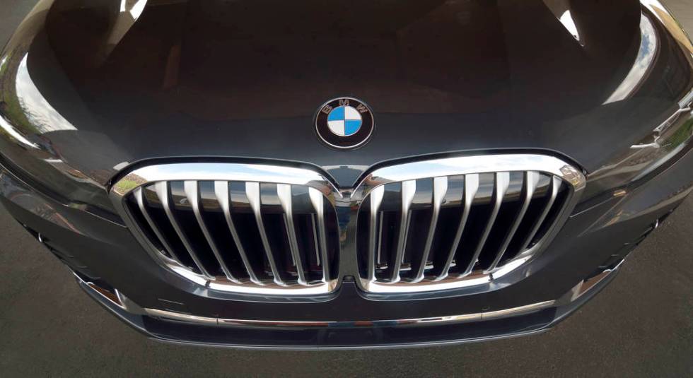 The front end of a 2019 BMW X7 xDrive 40i. (Bill Hughes/Real Estate Millions)