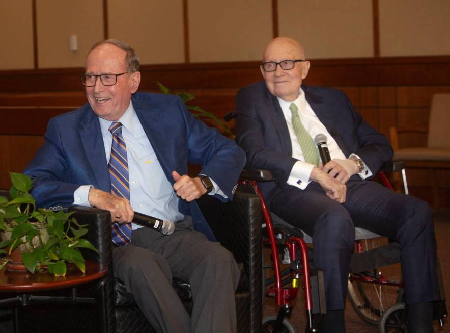 Former Nevada Gov. and U.S. Sen. Richard Bryan, left, shares a laugh with former U.S. Sen. Harr ...