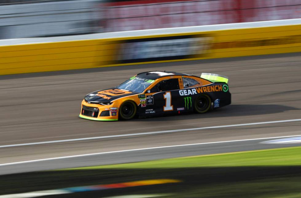 Kurt Busch (1) drives during a NASCAR Cup Series auto race at Las Vegas Motor Speedway, Sunday, ...