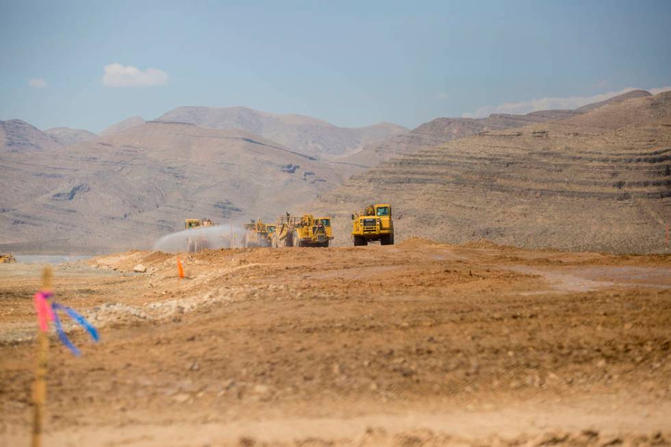 Grading at the Faraday Future construction site at Apex Thursday, Aug. 25, 2016, in North Las V ...