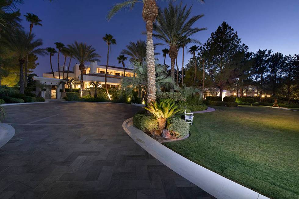 There is a long driveway leading to the home. (Synergy Sotheby’s International Realty)