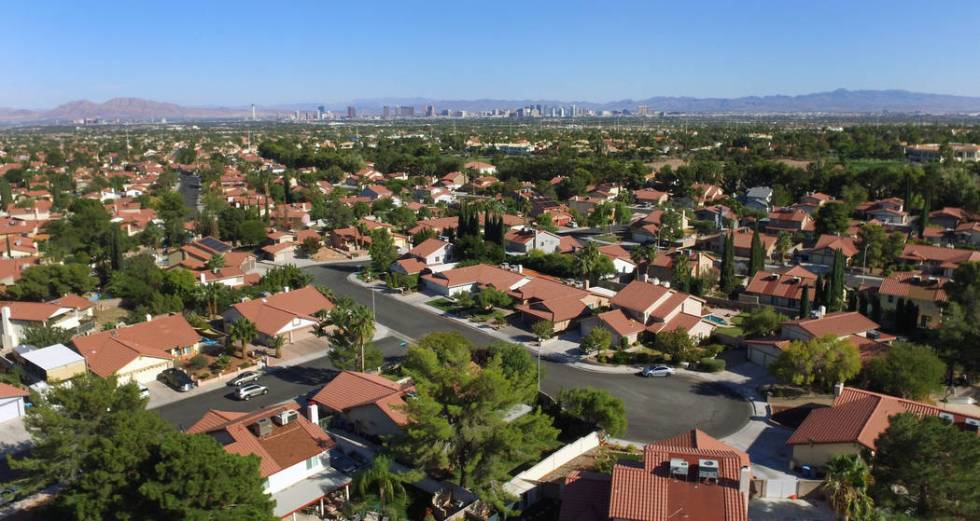 Single family houses are seen in Summerlin on Friday, Oct. 11, 2019. (Bizuayehu Tesfaye/Las Veg ...