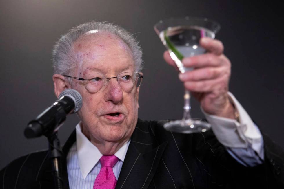 Former Las Vegas Mayor Oscar Goodman toasts to the new William Hill Race & Sports Book on F ...