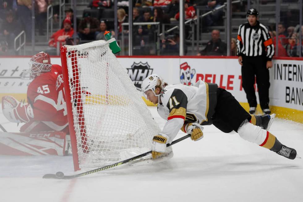 Vegas Golden Knights center William Karlsson (71) attempts a shot on Detroit Red Wings goaltend ...