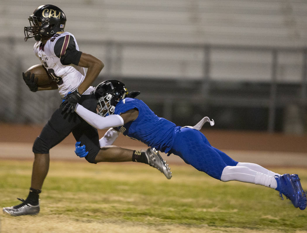 Faith Lutheran junior wide receiver Quenton Rice (80) sprints towards the end zone with Desert ...
