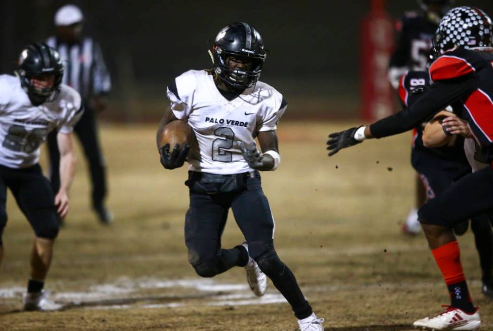 Palo Verde's Charron Thomas (2) runs the ball against Las Vegas during the first half of a foot ...