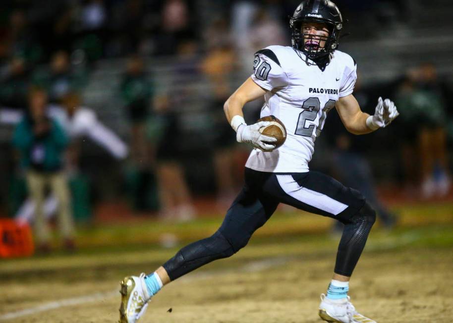 Palo Verde's Luca Mauriello (20) runs the ball to score a touchdown against Las Vegas during th ...