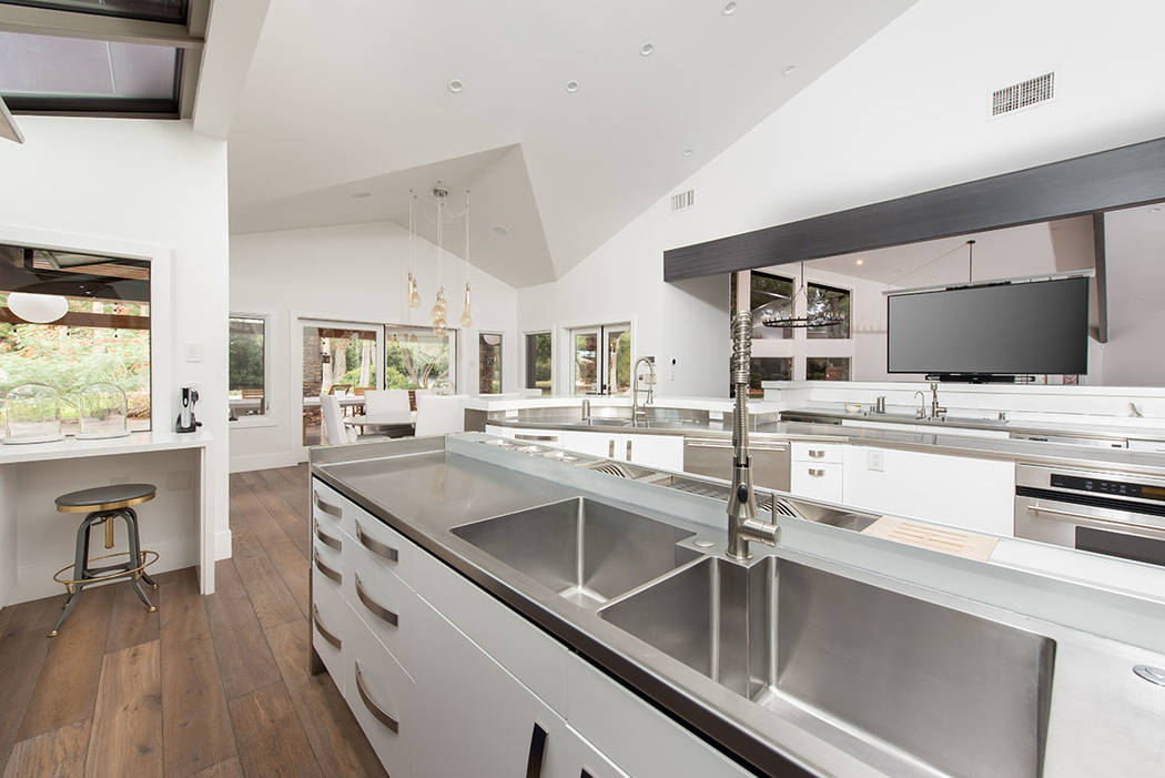 The kitchen features deep sinks. (Simply Vegas)