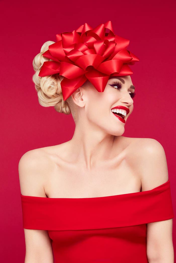 Gwen Stefani: You Make it feel like Christmas. (Jamie Nelson/NBC)