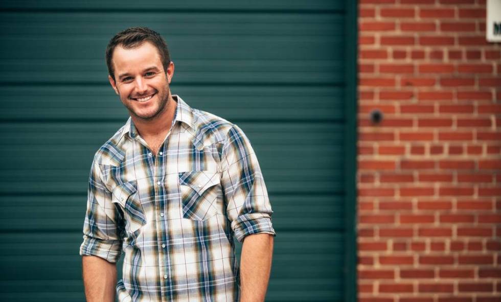 Easton Corbin performs Dec. 6 at the Mirage Race & Sports Book (MGM Resorts International)