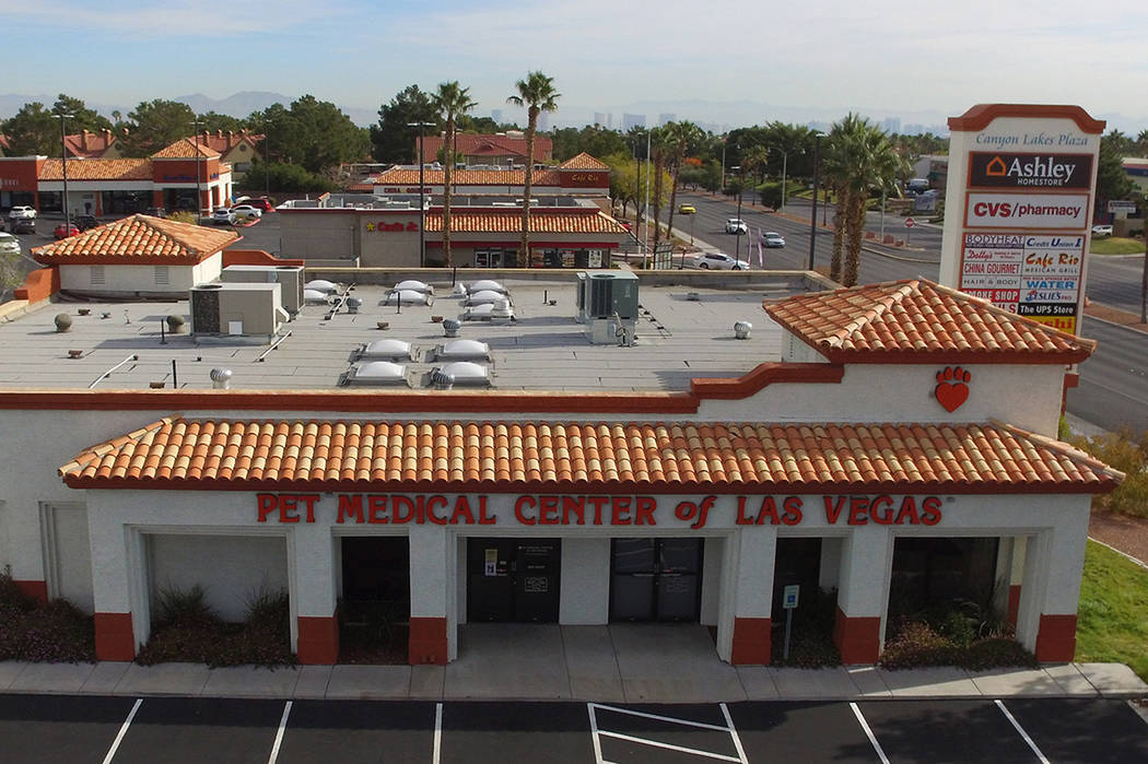 A vacant building, formerly a pet hospital, at 9140 West Sahara Ave., is seen on Thursday, Dec. ...