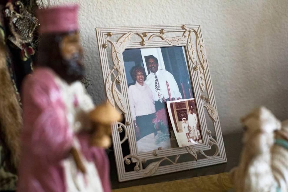 A photo of Roxanne GivensÕs mother, Phebe Givens, left, and her brother, Archie Givens, right, ...