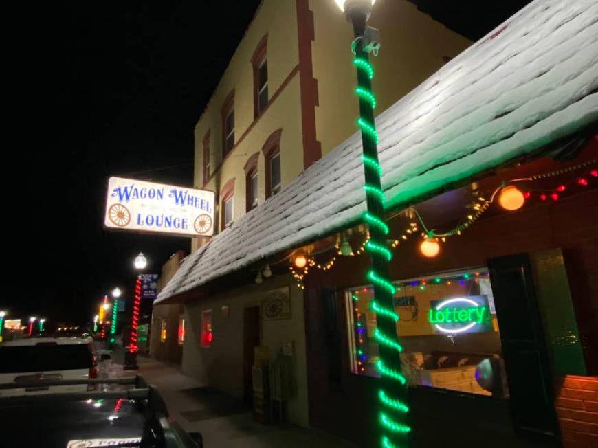 The exterior of the famous Wagon Wheel Lounge in Lava Hot Springs, Idaho. (John Katsilometes/La ...