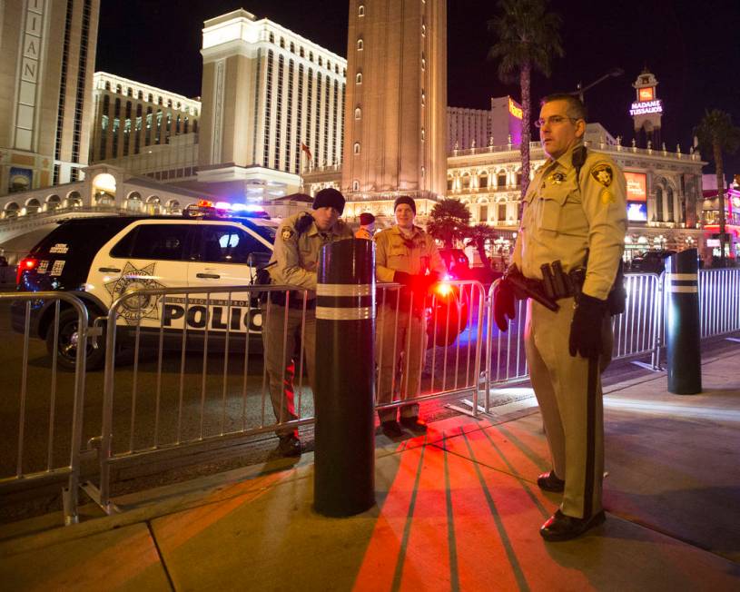 Metro provides security on the Strip on Tuesday, Dec. 31, 2019, in Las Vegas. (Benjamin Hager/L ...