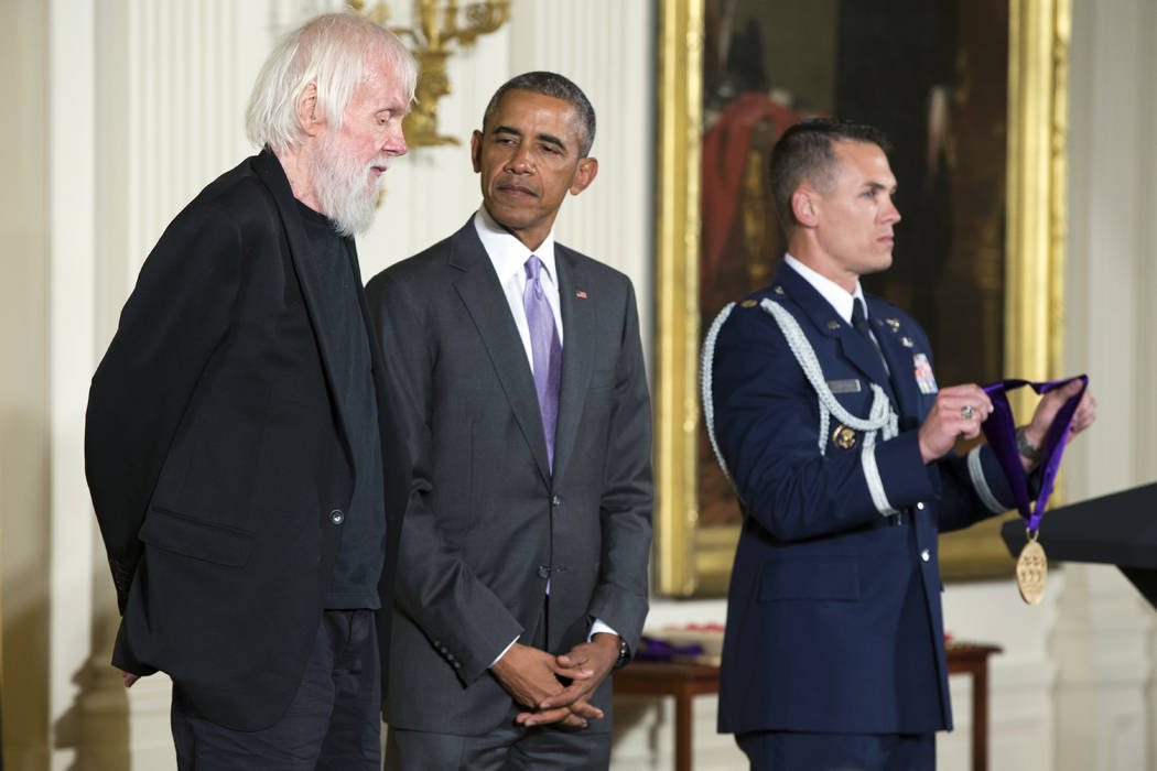 Visual artist John Baldessari of Venice, Calif., left, stands with President Barack Obama befor ...