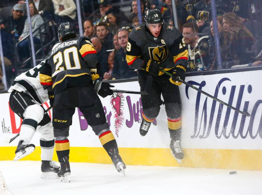 Golden Knights' Reilly Smith (19) follows the puck during the first period of an NHL hockey gam ...