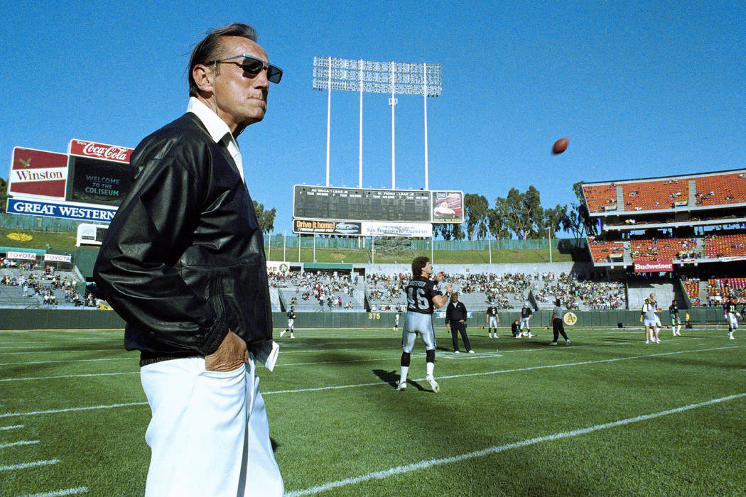 Raiders owner Al Davis watches Raiders practice before exhibition game against the Houston Oile ...