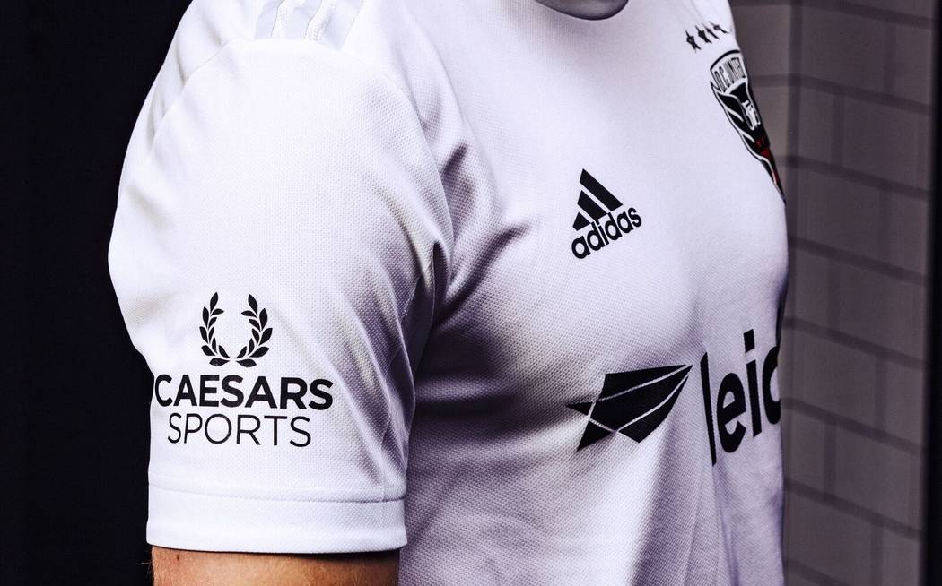 D.C. United player Julian Gressel wears the Caesars Sports logo. (Caesars Entertainment Corp.)