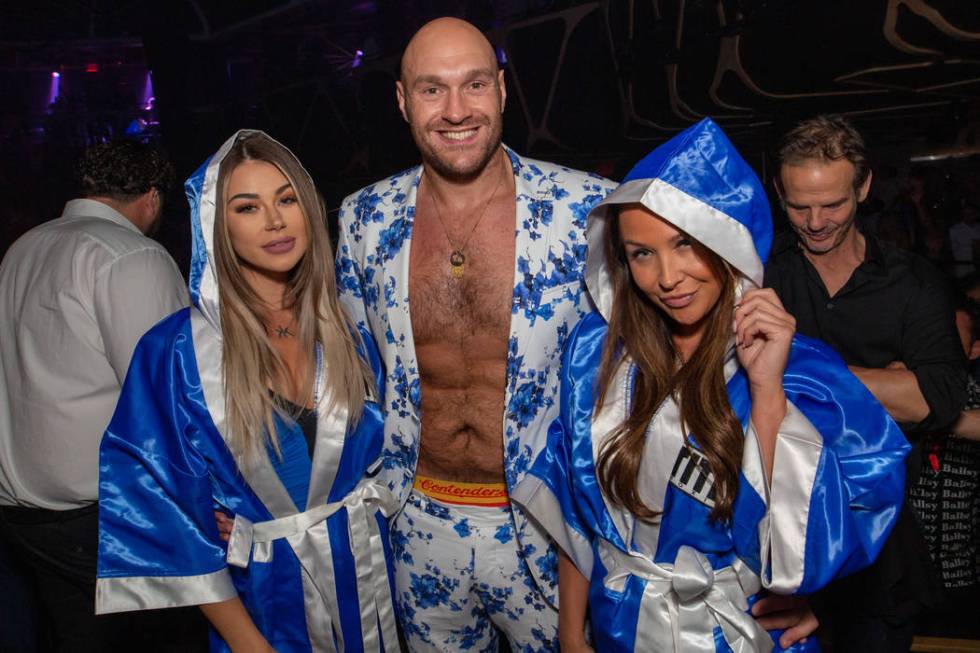 Tyson Fury parties at Hakkasan Nightclub at MGM Grand on Saturday, June 15, 2019 (Wolf Productions)