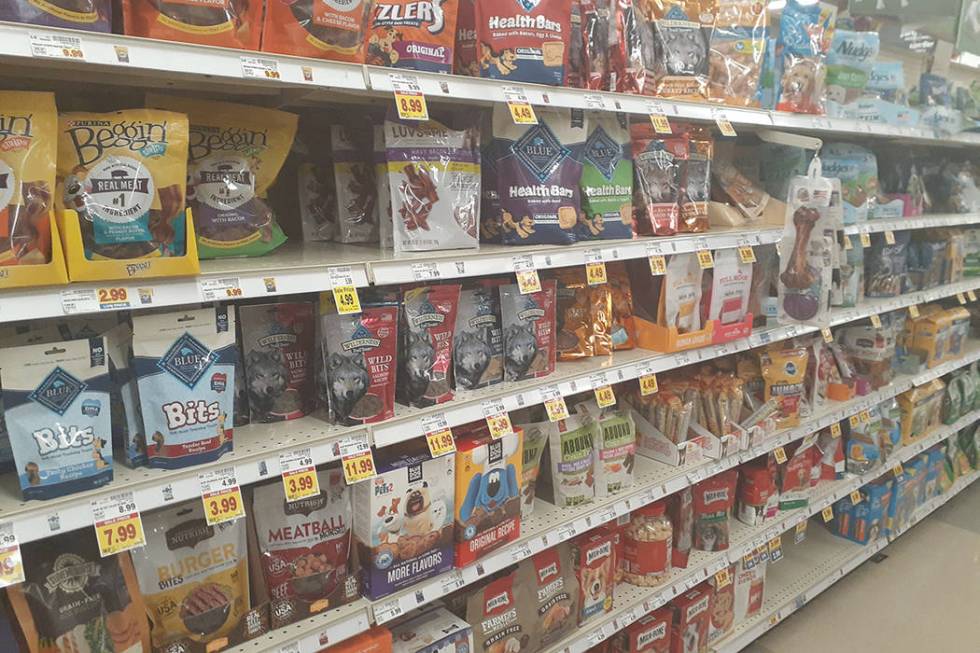 The pet food aisle at Smith’s Food & Drug, 2385 E. Windmill Lane in Las Vegas. (Tony Garcia/L ...