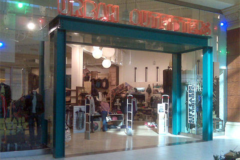 Urban Outfitters at Fashion Show mall (Urban Outfitters)