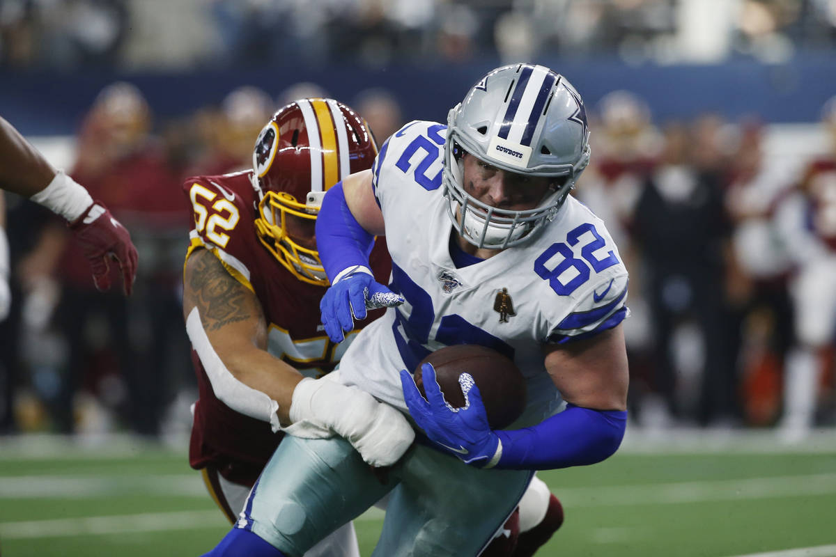 Dallas Cowboys tight end Jason Witten (82) is hit by Washington Redskins linebacker Ryan Anders ...