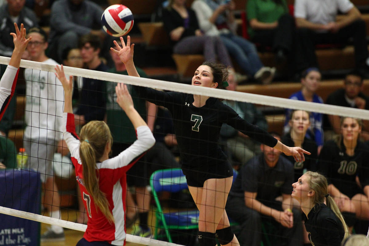 Palo Verde's McCall Phillips (7) attacks against Coronado during the championship game of the D ...