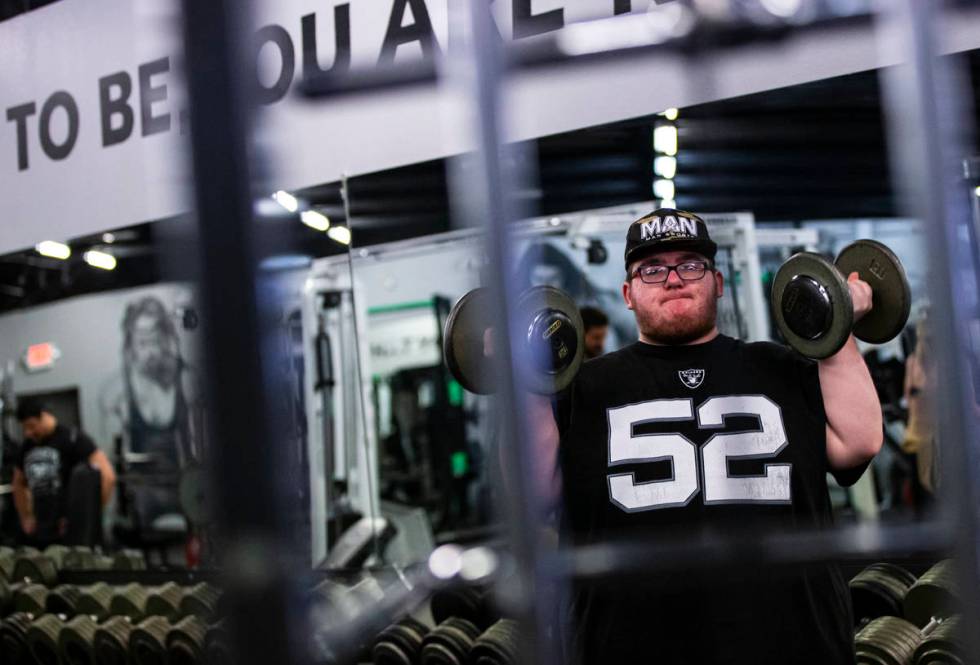 Paul Minor works out at The Lift Factory in Las Vegas on Thursday, Feb. 27, 2020. (Chase Steven ...