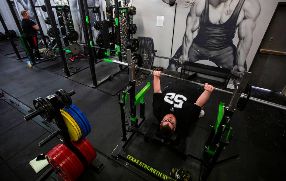 Paul Minor works out at The Lift Factory in Las Vegas on Thursday, Feb. 27, 2020. (Chase Steven ...