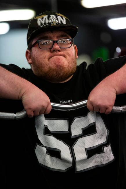 Paul Minor works out at The Lift Factory in Las Vegas on Thursday, Feb. 27, 2020. (Chase Steven ...