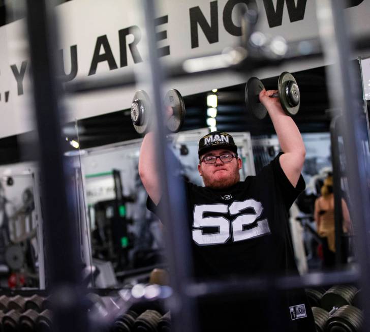 Paul Minor works out at The Lift Factory in Las Vegas on Thursday, Feb. 27, 2020. (Chase Steven ...