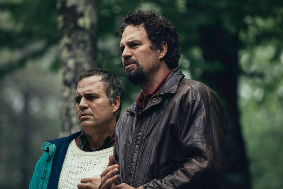 Mark Ruffalo and Mark Ruffalo in a scene from "I Know This Much Is True." (Atsushi Nishijima/HBO)