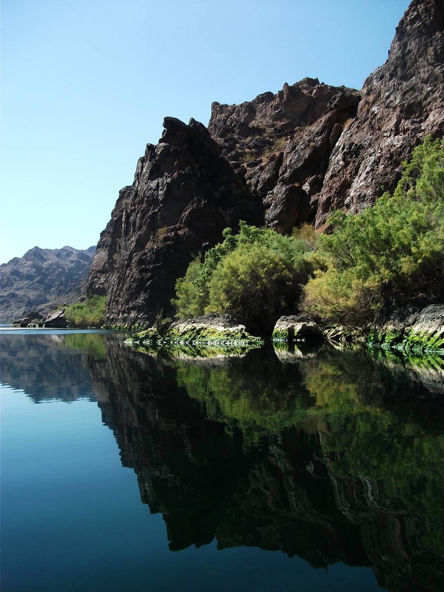 Boating in Black Canyon is a smooth-water experience with no rapids. (Deborah Wall/Las Vegas Re ...