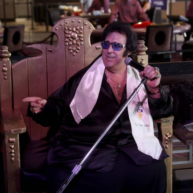 Pete "Big Elvis" Vallee performs at the Piano Bar at Harrah's Las Vegas in his first ...