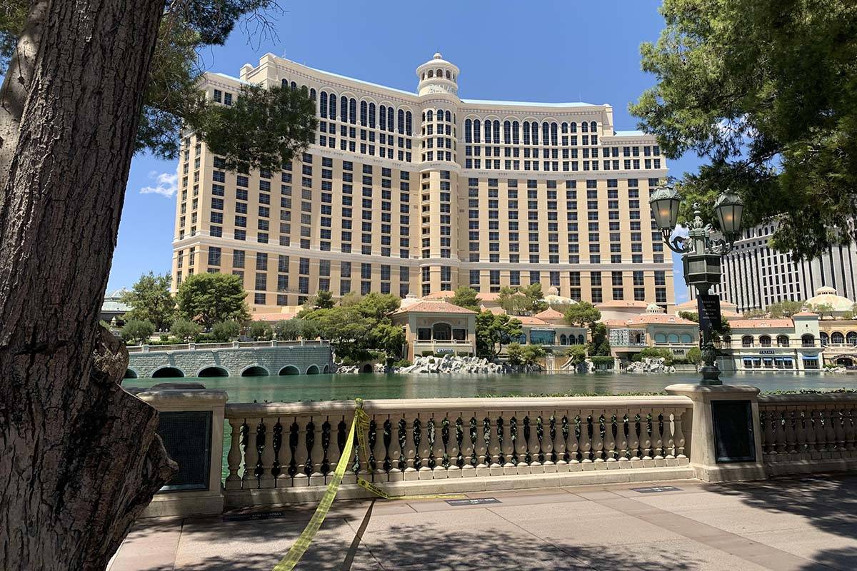 Las Vegas police investigate a drowning at the Bellagio fountains on the Strip on Friday, July ...