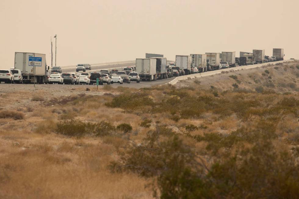 Southbound Interstate-15 traffic builds at mile mark 5 north Primm on Monday, Sept. 7, 2020. (B ...