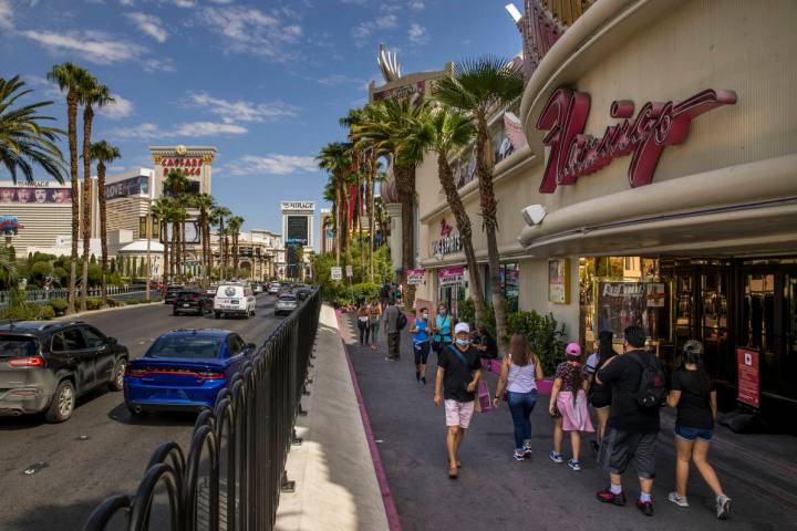 The Las Vegas Strip at the Flamingo is active during Labor Day weekend on Saturday, Sept. 5, 20 ...