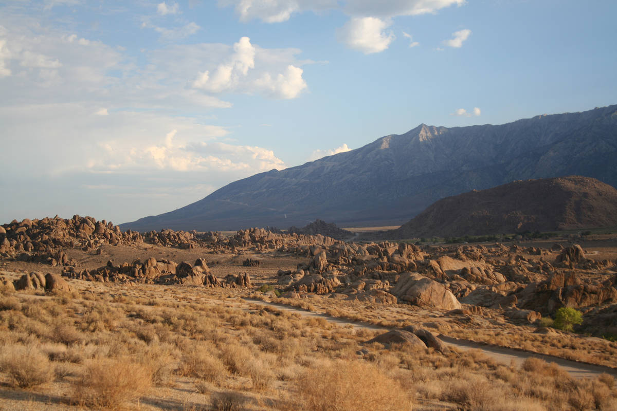 The Alabama Hills are primarily made up of rounded granite. (Deborah Wall/Las Vegas Review-Journal)