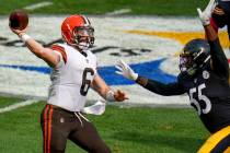 Pittsburgh Steelers inside linebacker Devin Bush (55) pressures Cleveland Browns quarterback Ba ...