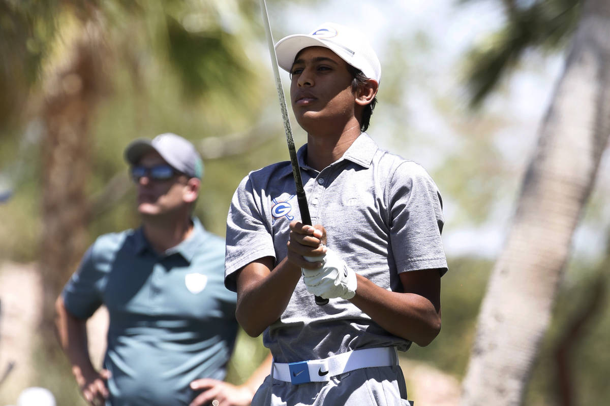 Bishop Gorman High's Aarjav Patel hits his tee drive during the 2018 NIAA 4A State boys golf to ...