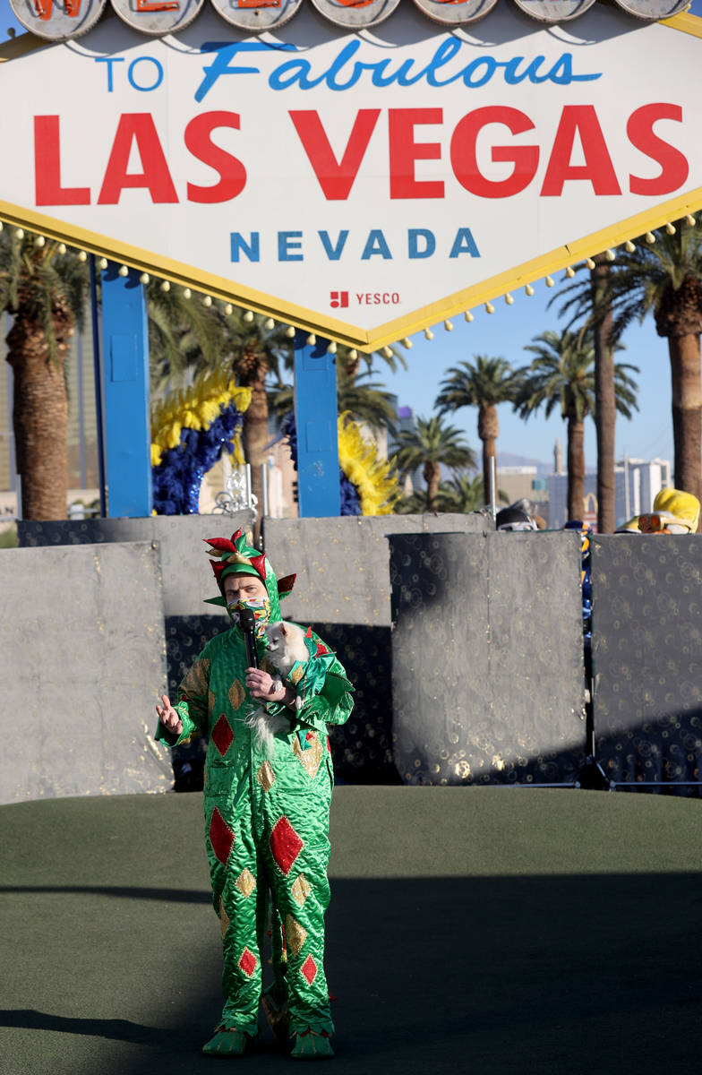 Las Vegas performers, including Piff the Magic Dragon and Mr. Piffles, kick off a multi-city to ...