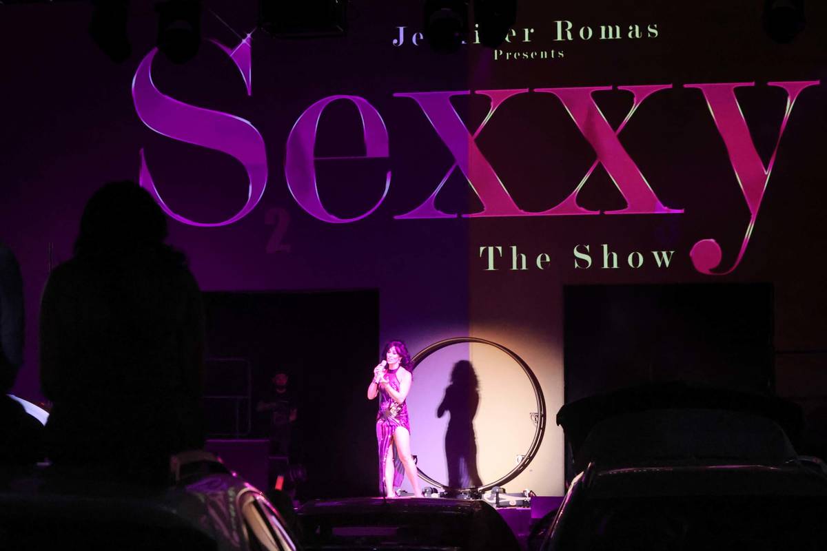 Jennifer Romas in ÒSexxy The Show" at Dreamland Drive-In at FreshWata Studios in Las ...