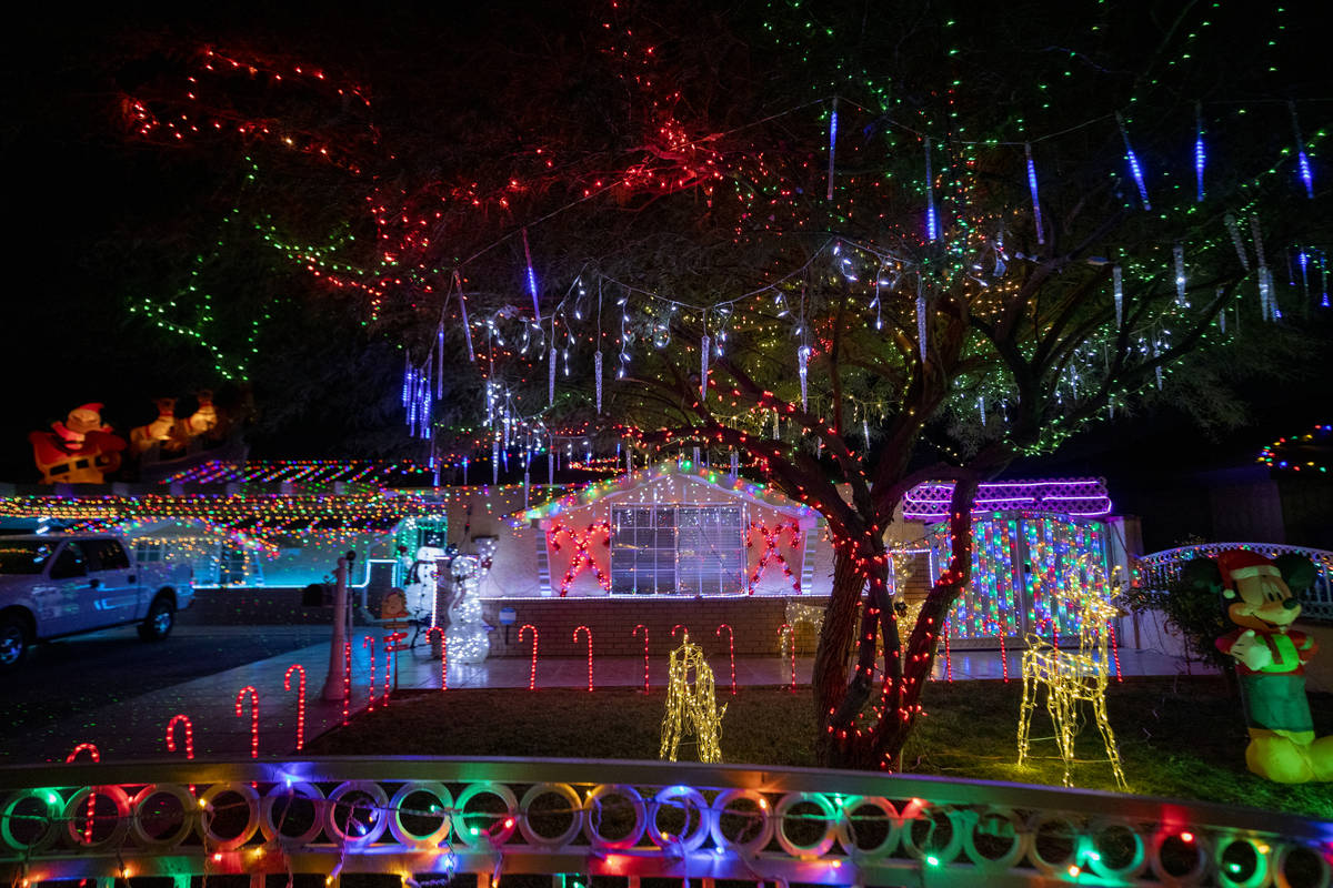 A Las Vegas residentÕs home located on East Oakey Blvd. is seen decorated for the season o ...