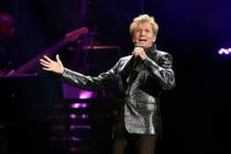 Barry Manilow performs at the Allstate Arena on Saturday, July 29, 2017, in Rosemont, Ill. (Pho ...