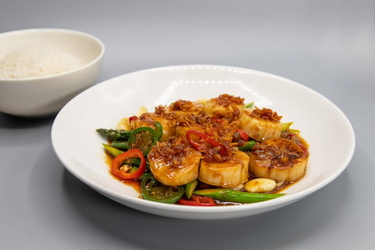 Scallops with XO sauce at Northside Cafe & Chinese Kitchen. (Sahara)