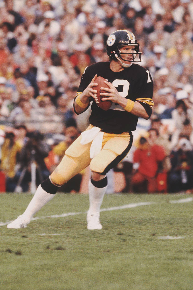 Pittsburgh Steelers quarterback Terry Bradshaw (12) sets to pass during Super Bowl XIII, a 35-3 ...